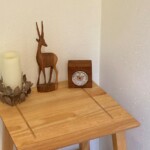 Clock-007 Table View Curly Cube Clock: a small handmade wood clock from the Pacific Northwest, made from exquisite hand-selected hardwoods, a rustic modern, unique gift for any décor, holiday, or occasion. Traditional design with reliable quartz movement. Table view.